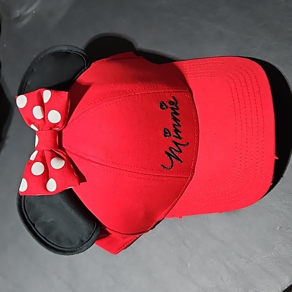 Disney 🎄 Adult Minnie Mouse Ear Red Baseball Cap NWOT - Picture 1 of 8